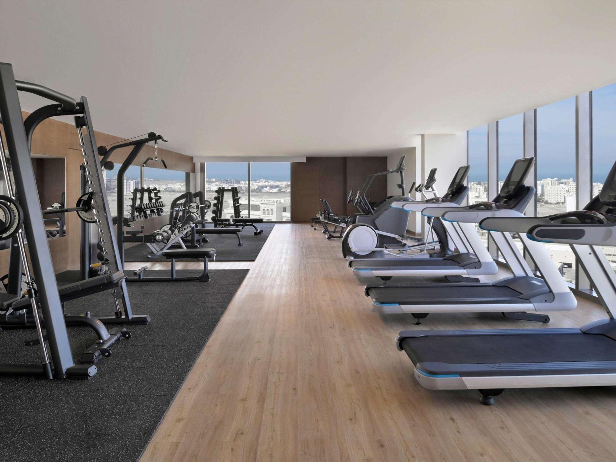 Moevenpick Hotel & Apartments Ghala Mascate Exterior foto The gym at the 1000 Museum