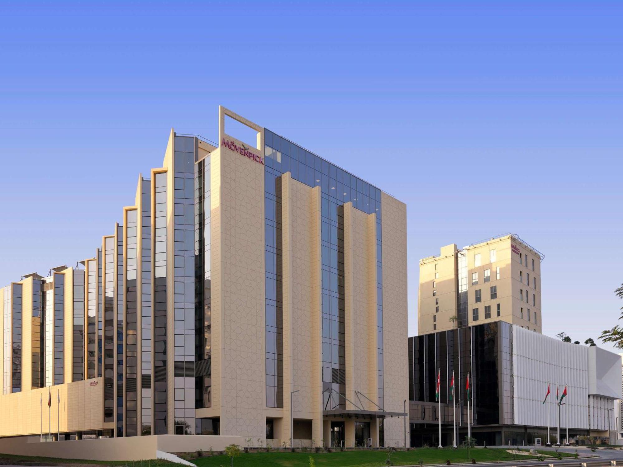 Moevenpick Hotel & Apartments Ghala Mascate Exterior foto The headquarters of the Arab Monetary Fund in Amman, Jordan